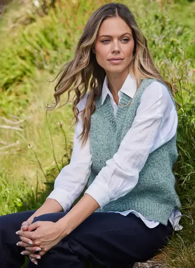 Fisherman Alpaca V-Neck Slipover in Jade